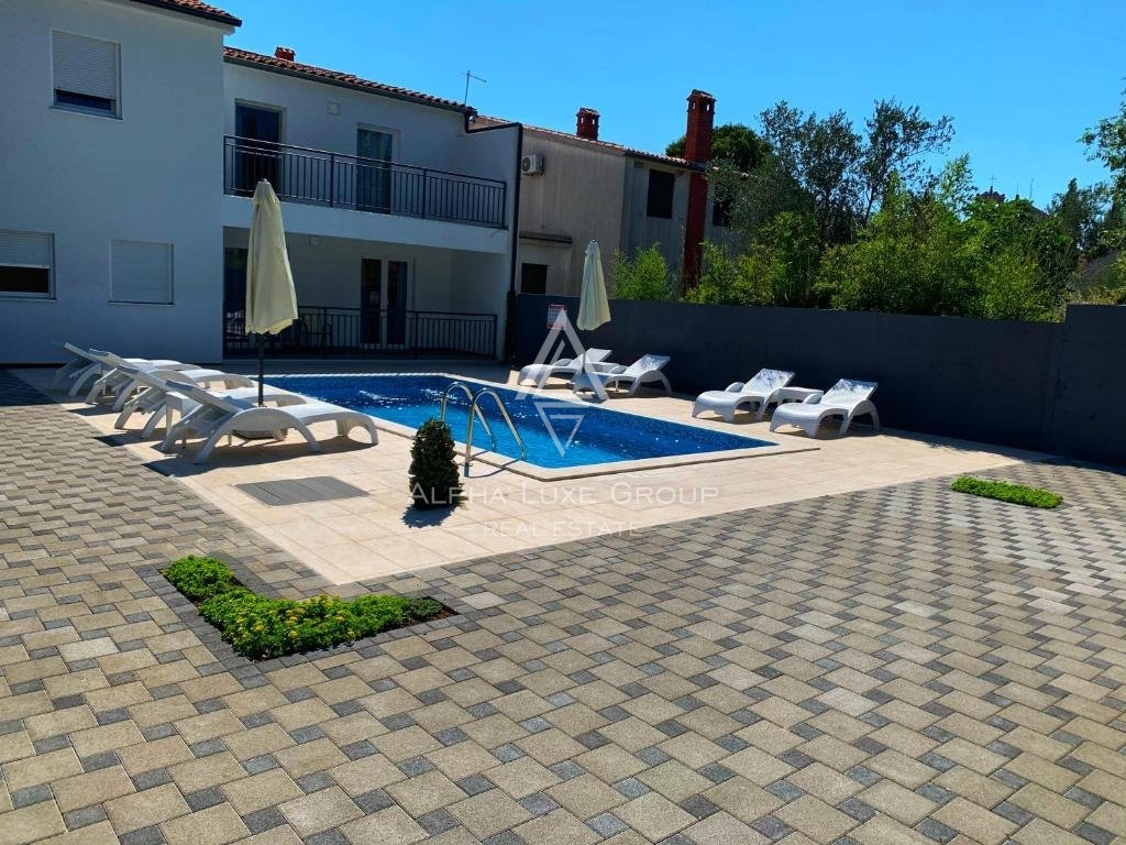 Bella casa con quattro appartamenti e piscina, Istria, Medulin