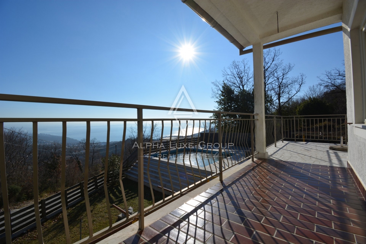ALPHA LUXE GROUP in vendita, casa con vista panoramica sul mare e sulle isole, casa con due appartamenti, OPATIJA