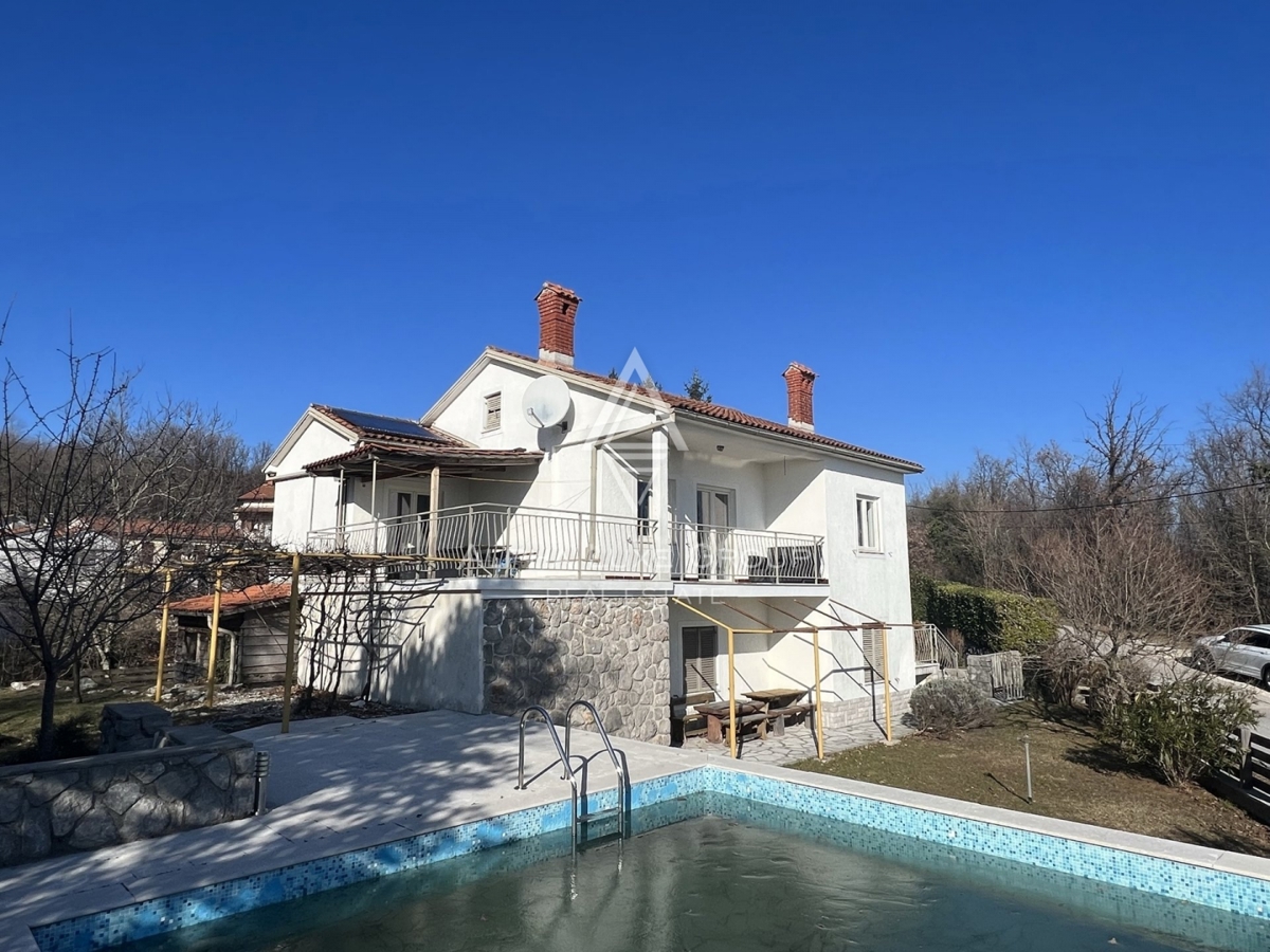 ALPHA LUXE GROUP in vendita, casa con vista panoramica sul mare e sulle isole, casa con due appartamenti, OPATIJA