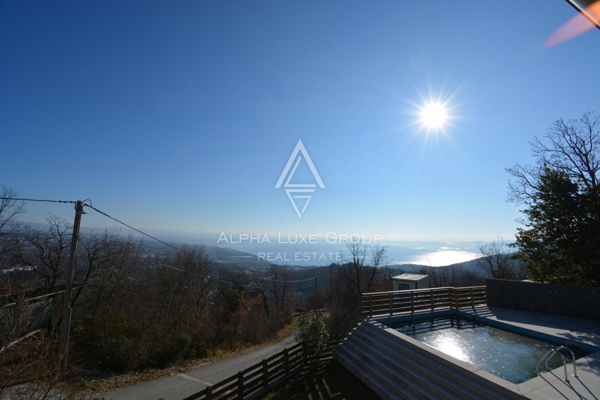 ALPHA LUXE GROUP in vendita, casa con vista panoramica sul mare e sulle isole, casa con due appartamenti, OPATIJA