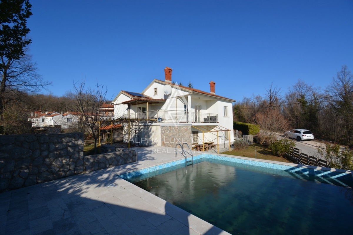 ALPHA LUXE GROUP in vendita, casa con vista panoramica sul mare e sulle isole, casa con due appartamenti, OPATIJA