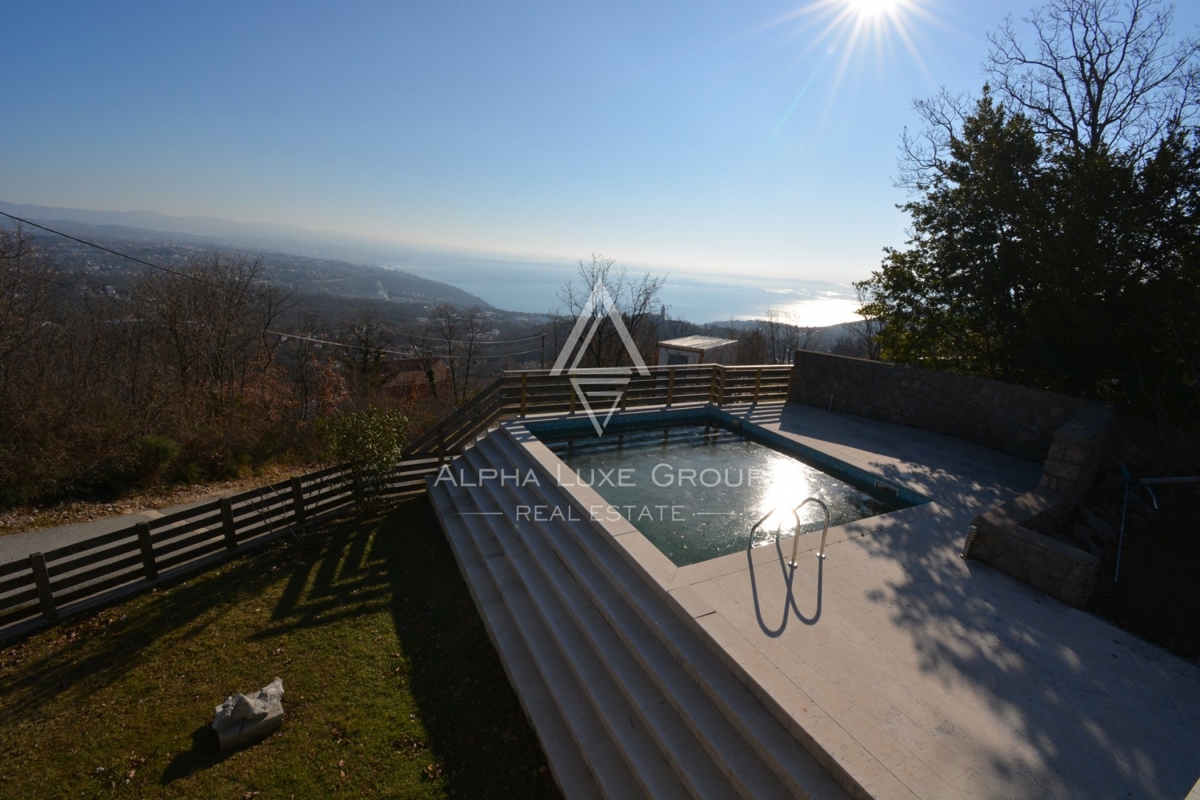 ALPHA LUXE GROUP in vendita, casa con vista panoramica sul mare e sulle isole, casa con due appartamenti, OPATIJA