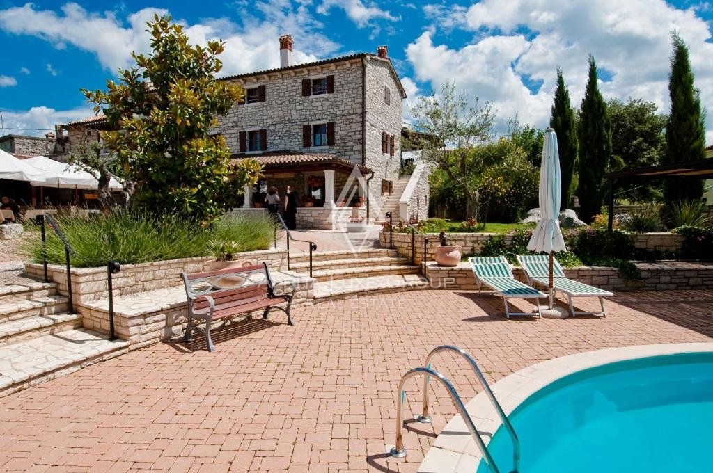 Villa in pietra finemente ristrutturata con piscina, Istria, Rovigno