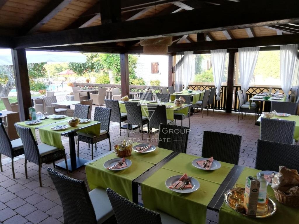 Villa in pietra finemente ristrutturata con piscina, Istria, Rovigno