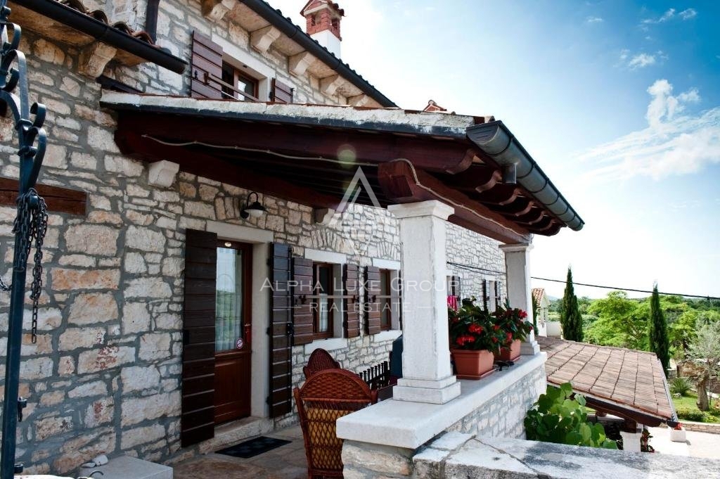 Villa in pietra finemente ristrutturata con piscina, Istria, Rovigno