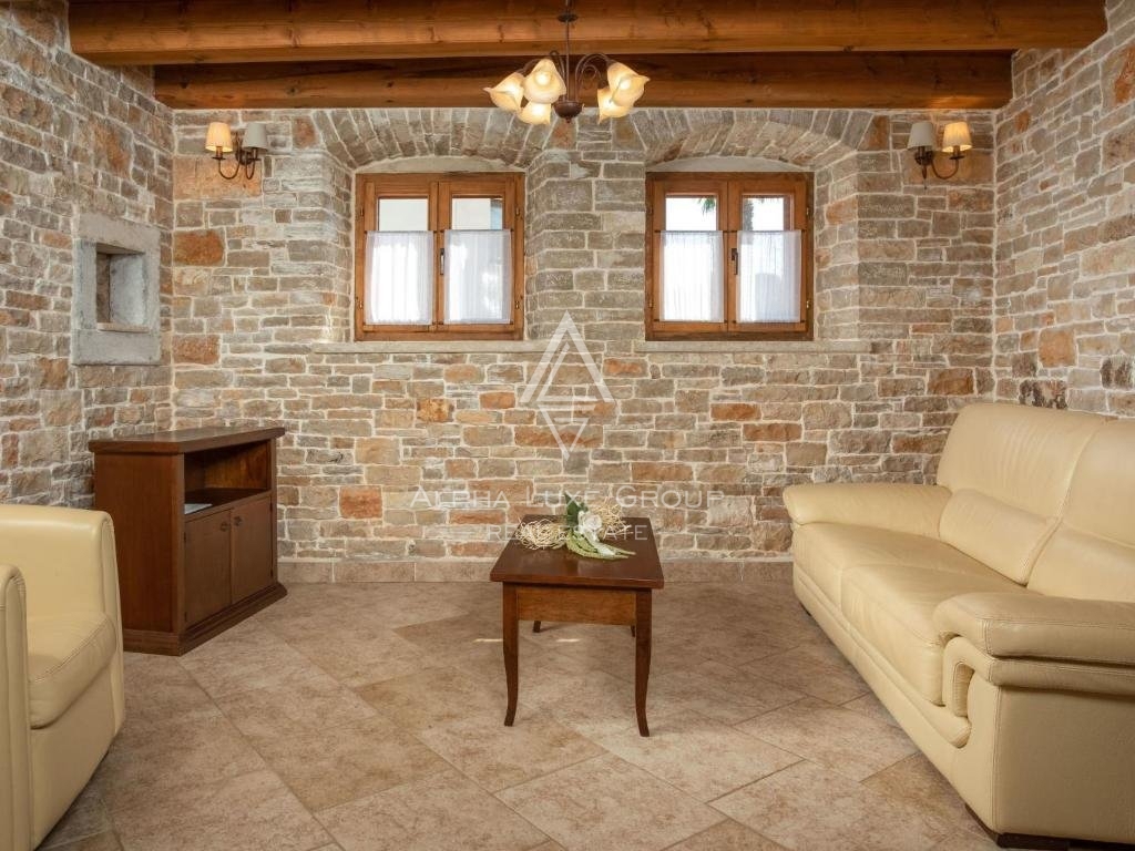 Splendida villa di lusso con piscina, ISTRIA, Tinjan