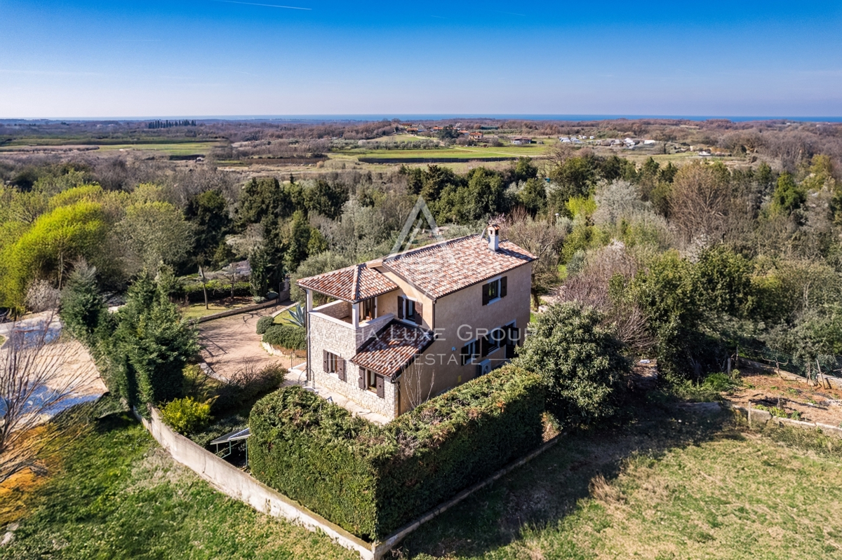 Brtonigla, Istria – Autentica villa in pietra con piscina