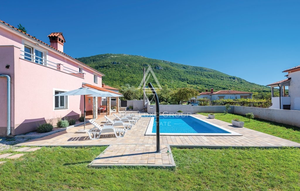 Kršan, Istria – Casa vacanze ristrutturata con piscina