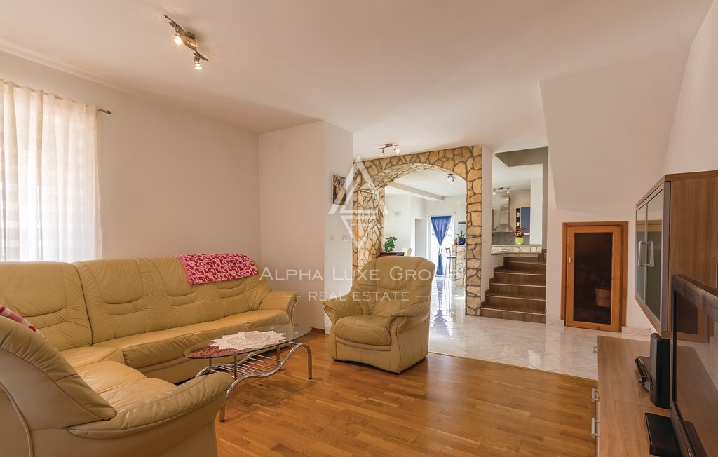 Kršan, Istria – Casa vacanze ristrutturata con piscina