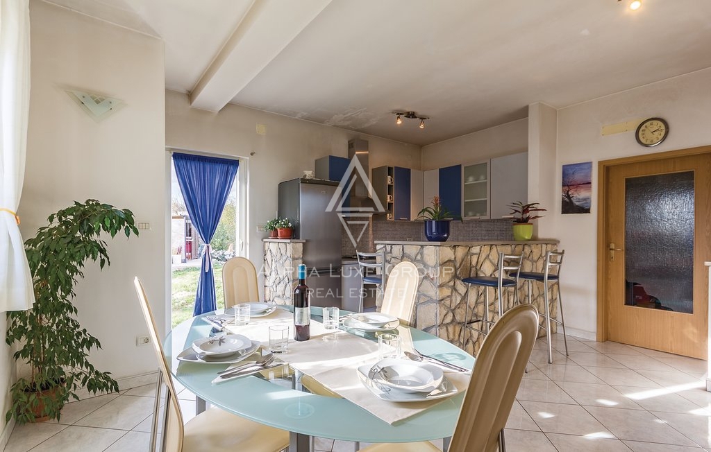 Kršan, Istria – Casa vacanze ristrutturata con piscina