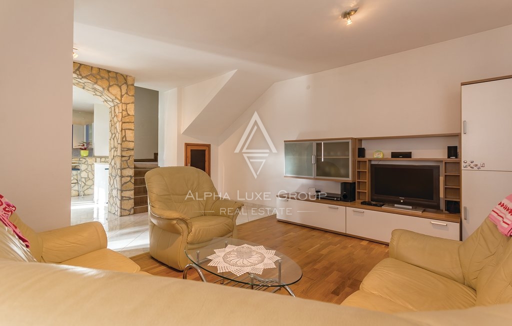 Kršan, Istria – Casa vacanze ristrutturata con piscina