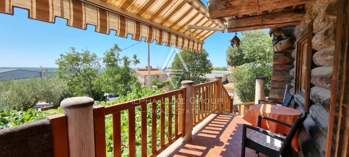 Poreč, Istria: Casa con vista mare e grande giardino