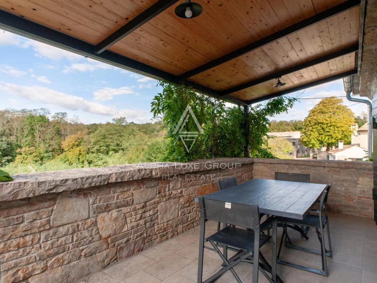 Pazin, Istria – Villa in pietra ristrutturata con piscina