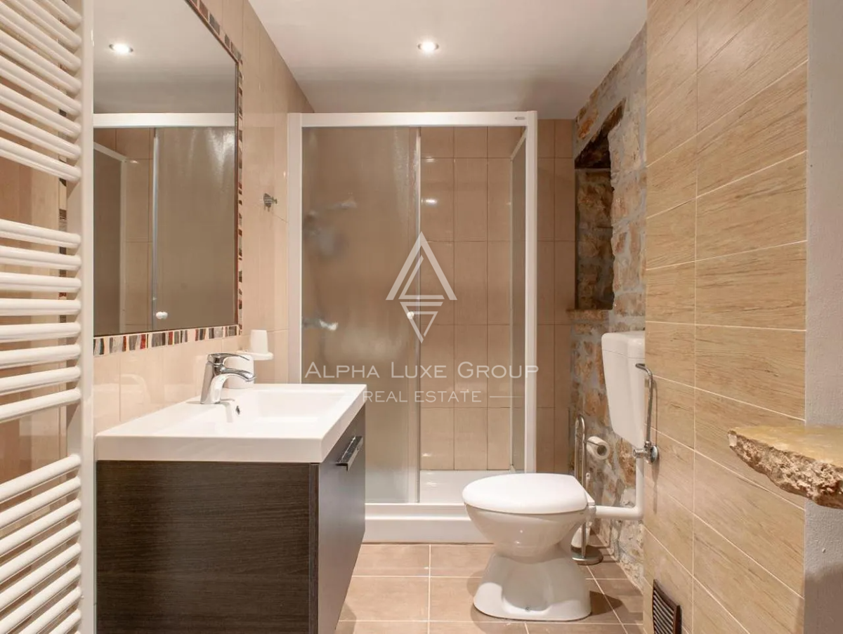 Pazin, Istria – Villa in pietra ristrutturata con piscina