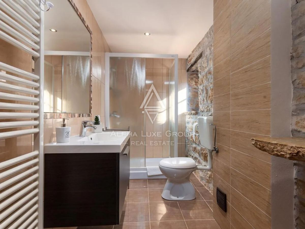 Pazin, Istria – Villa in pietra ristrutturata con piscina