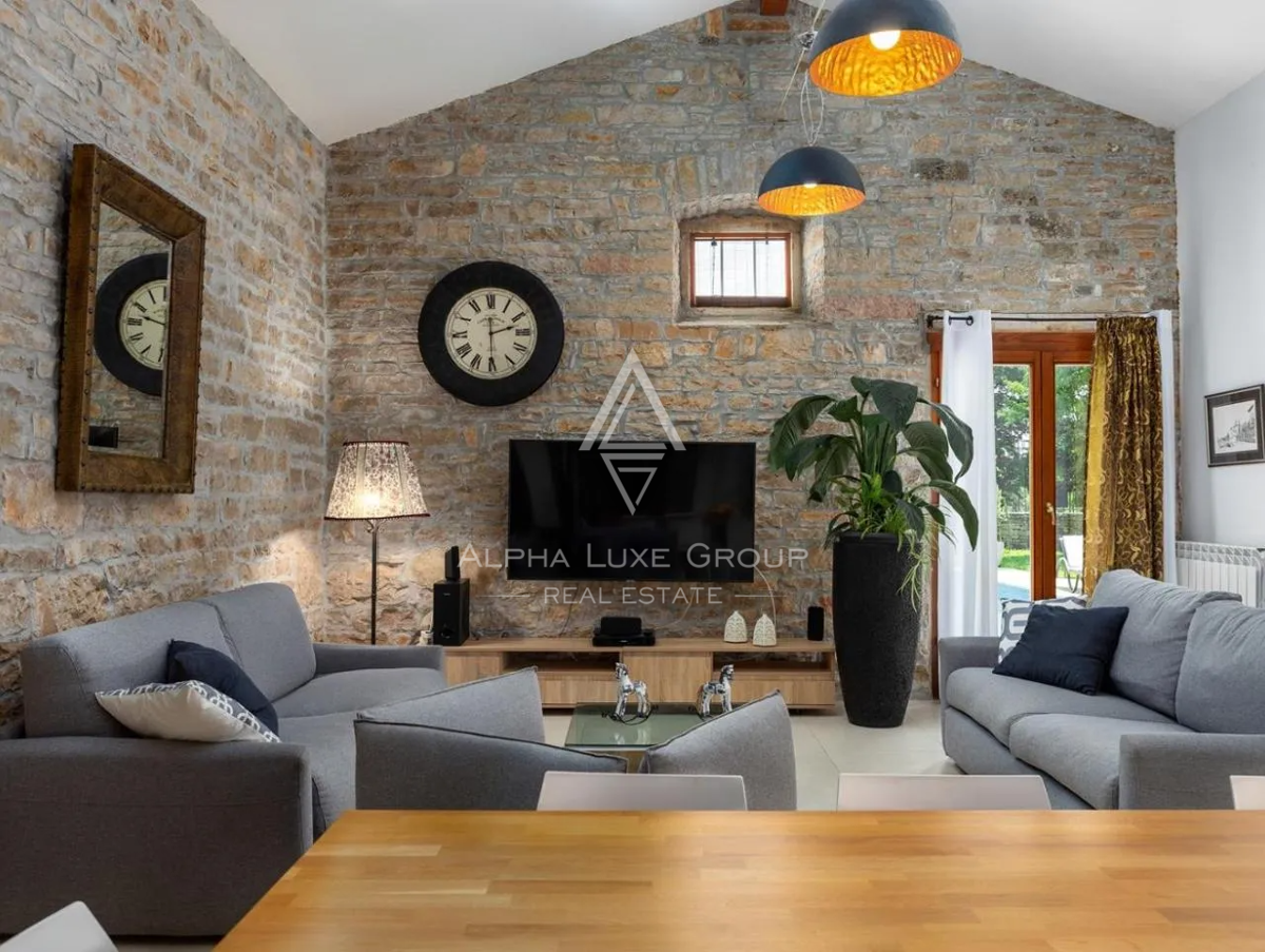 Pazin, Istria – Villa in pietra ristrutturata con piscina