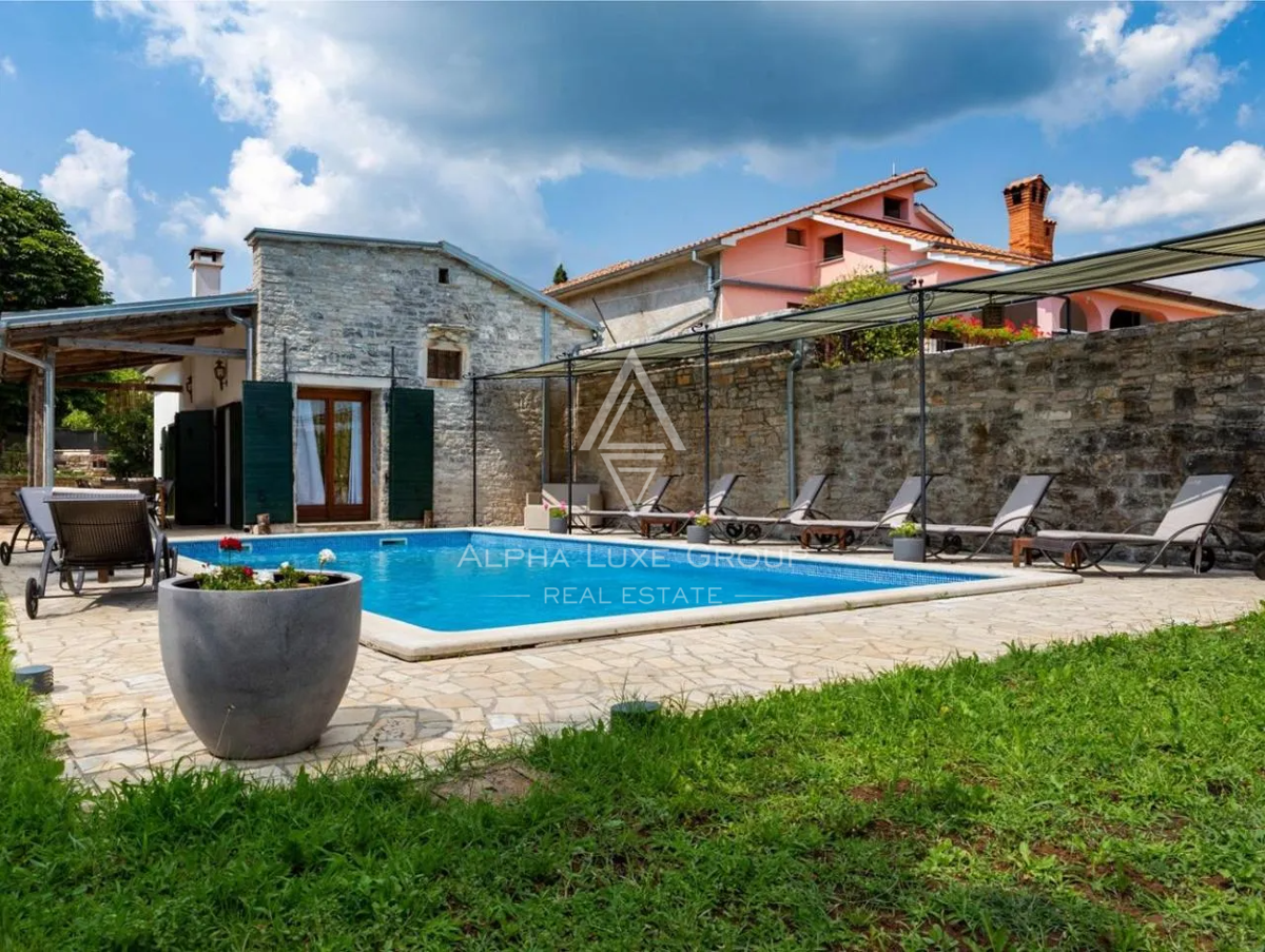 Pazin, Istria – Villa in pietra ristrutturata con piscina