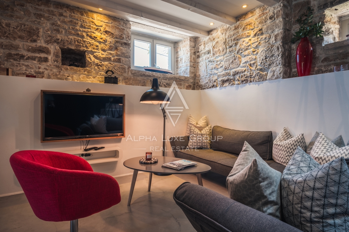 Kanfanar, Istria: Elegante villa in pietra ristrutt.