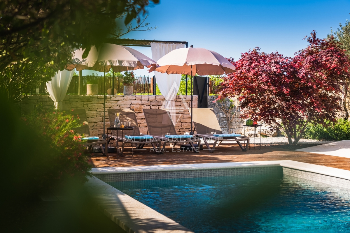 Kanfanar, Istria: Elegante villa in pietra ristrutt.