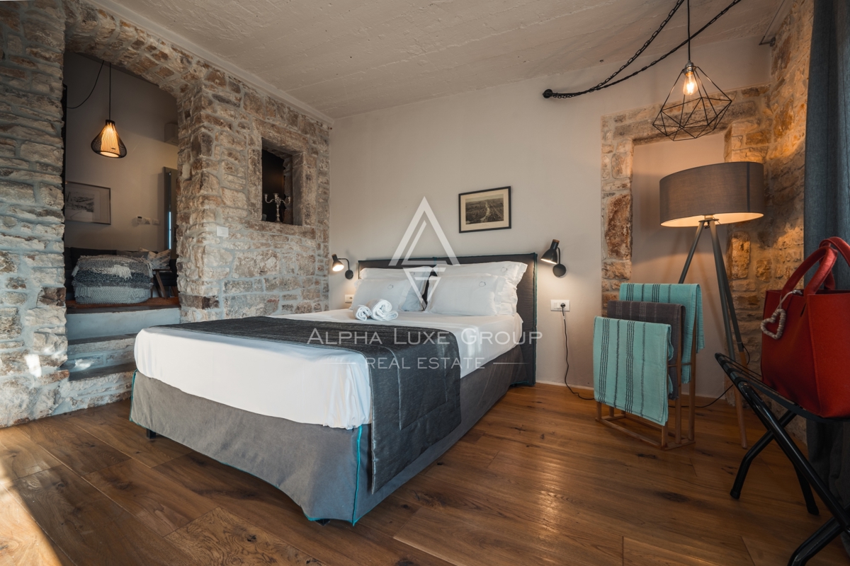 Kanfanar, Istria: Elegante villa in pietra ristrutt.