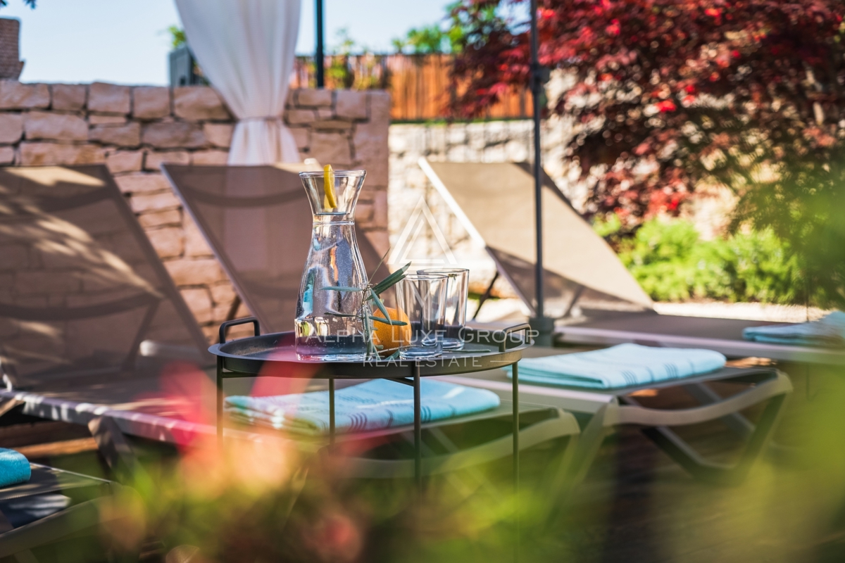 Kanfanar, Istria: Elegante villa in pietra ristrutt.