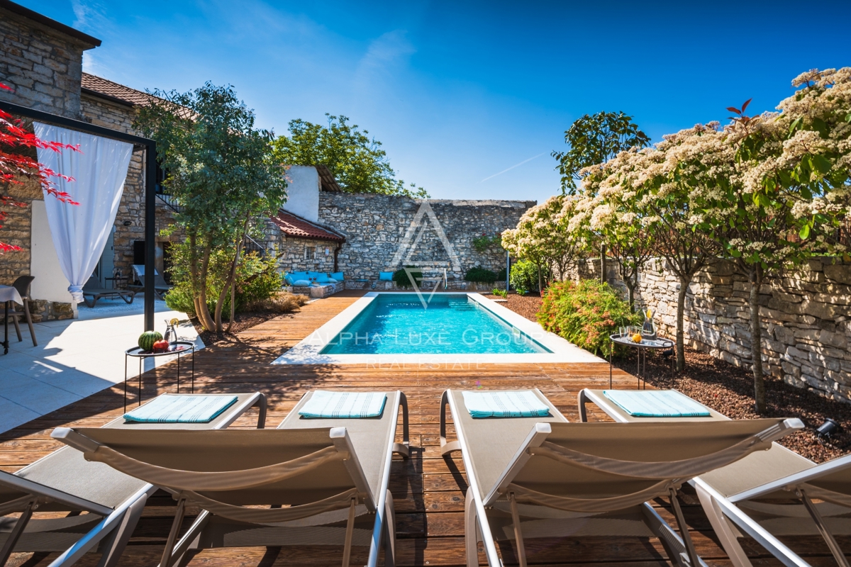 Kanfanar, Istria: Elegante villa in pietra ristrutt.