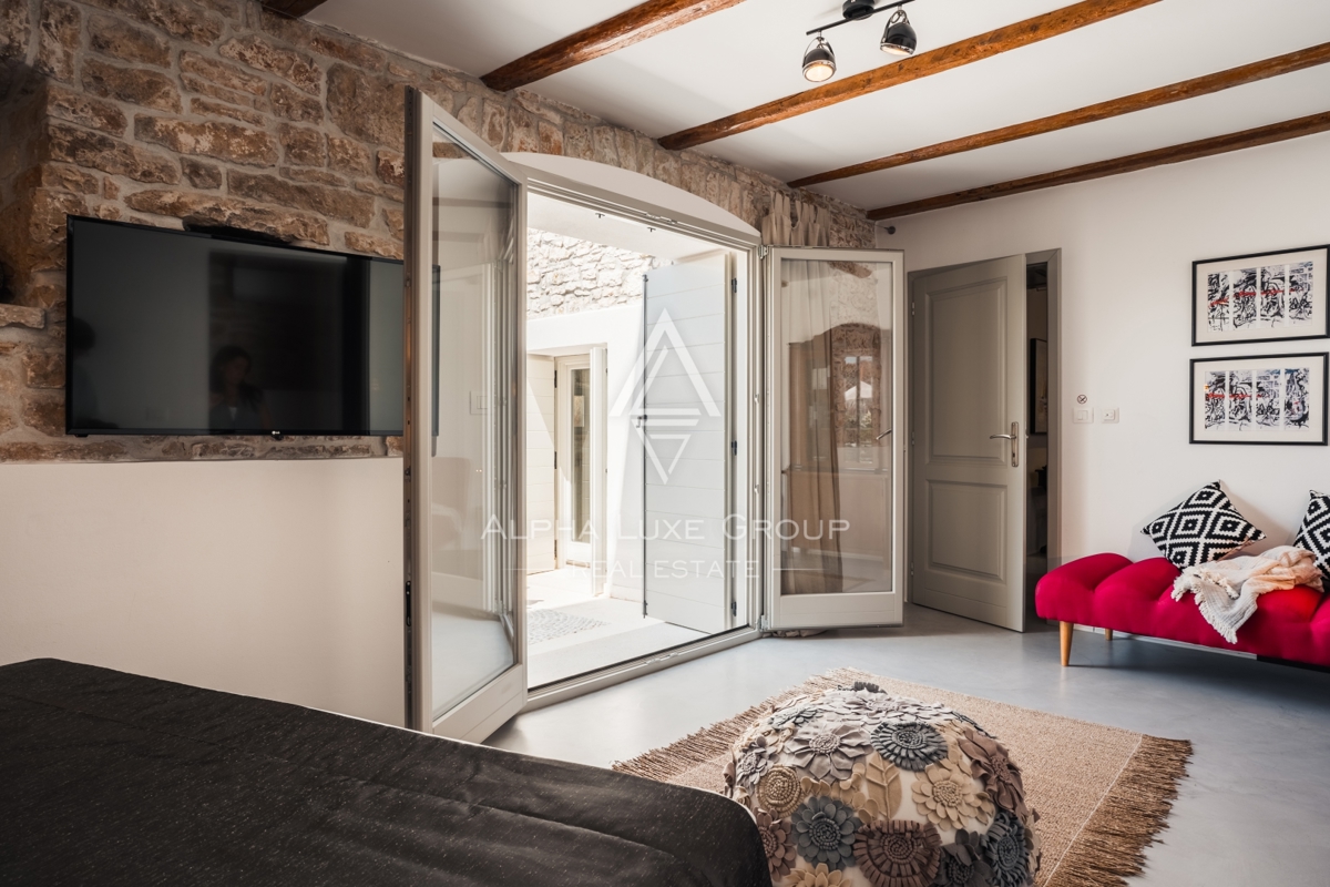 Kanfanar, Istria: Elegante villa in pietra ristrutt.