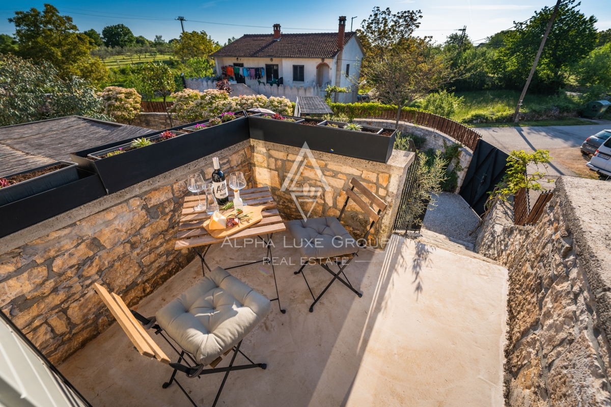 Kanfanar, Istria: Elegante villa in pietra ristrutt.