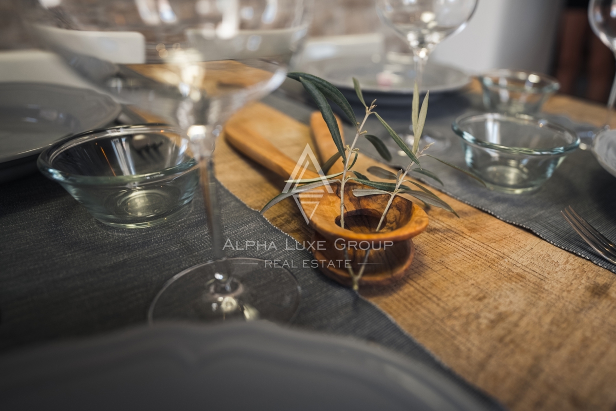 Kanfanar, Istria: Elegante villa in pietra ristrutt.