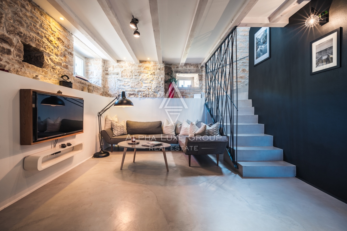 Kanfanar, Istria: Elegante villa in pietra ristrutt.