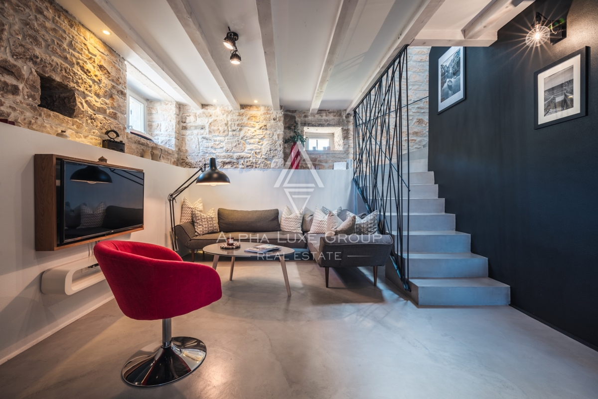 Kanfanar, Istria: Elegante villa in pietra ristrutt.