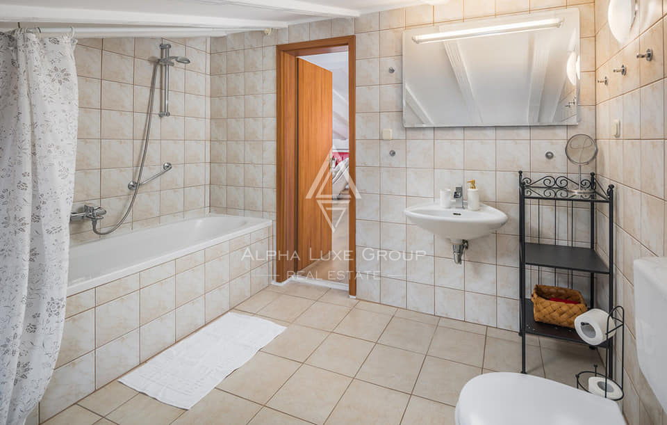 Istria, Poreč: Casa moderna con piscina e mare