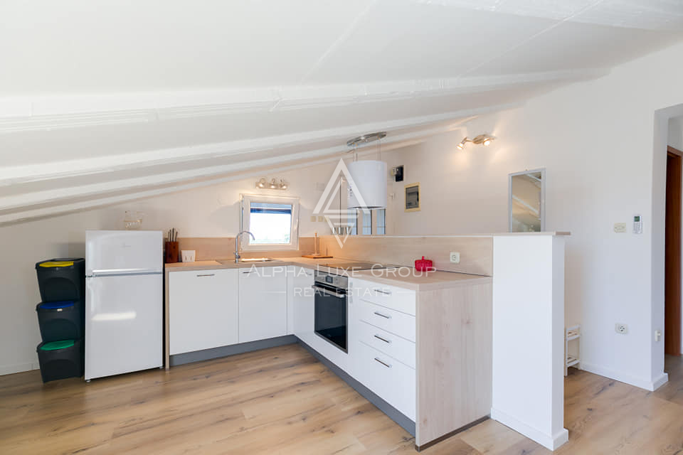 Istria, Poreč: Casa moderna con piscina e mare