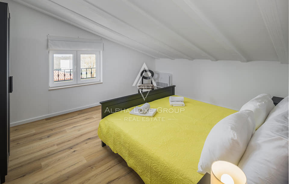 Istria, Poreč: Casa moderna con piscina e mare