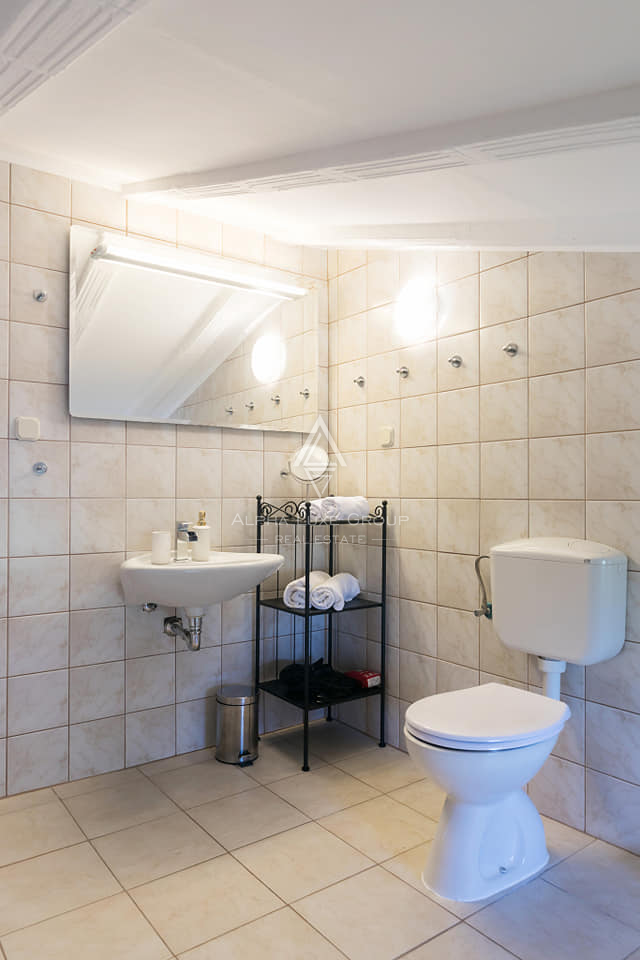 Istria, Poreč: Casa moderna con piscina e mare