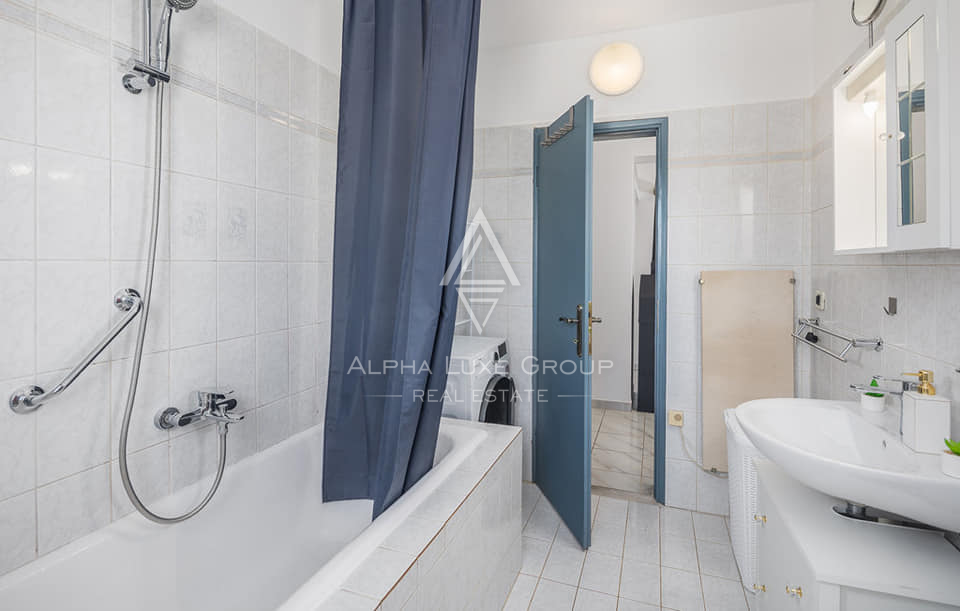 Istria, Poreč: Casa moderna con piscina e mare