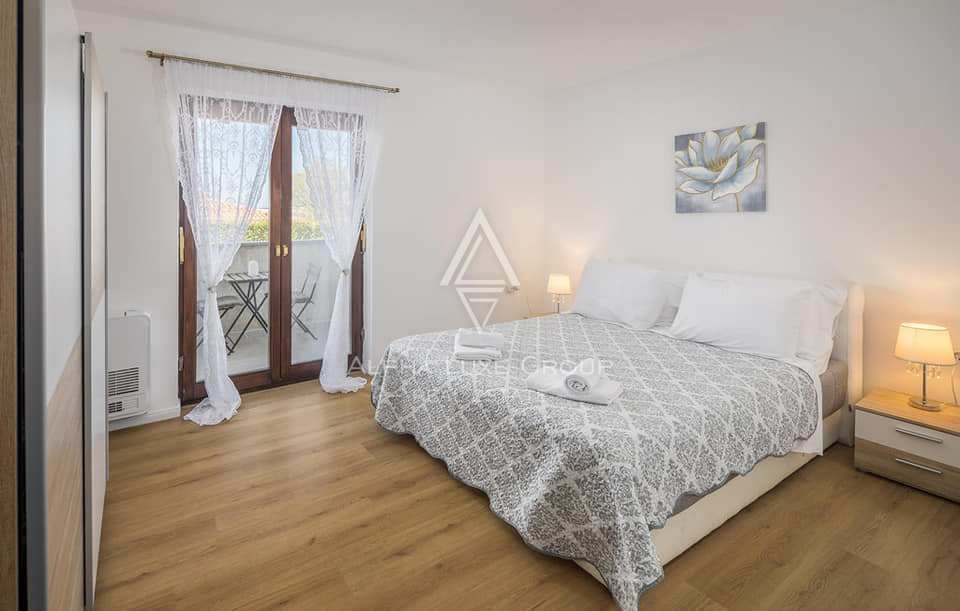 Istria, Poreč: Casa moderna con piscina e mare