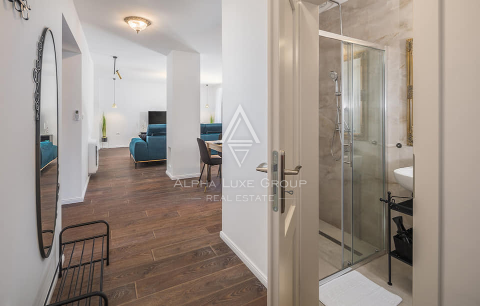 Istria, Poreč: Casa moderna con piscina e mare