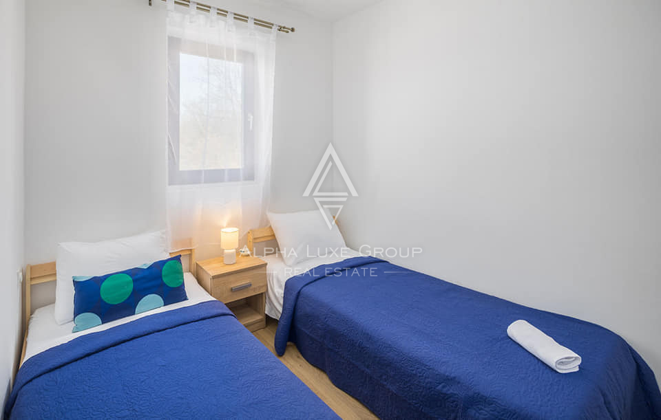 Istria, Poreč: Casa moderna con piscina e mare