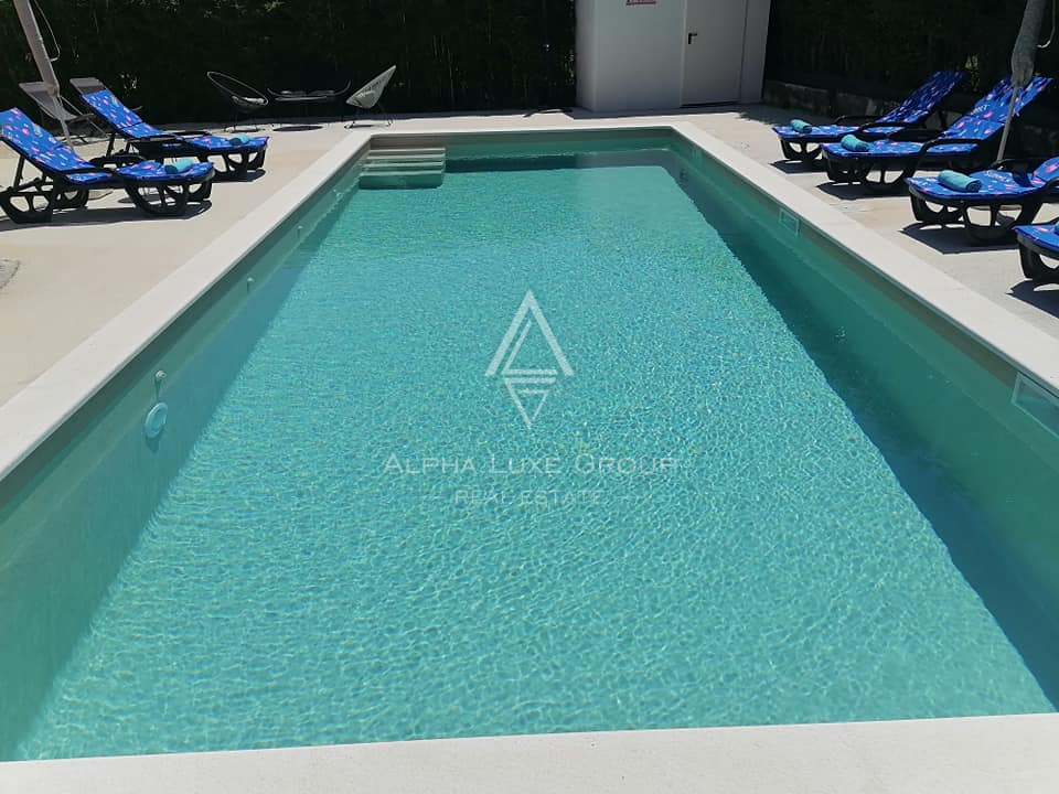 Istria, Poreč: Casa moderna con piscina e mare