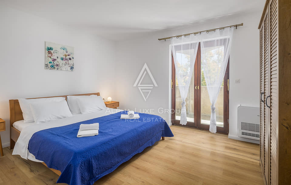 Istria, Poreč: Casa moderna con piscina e mare