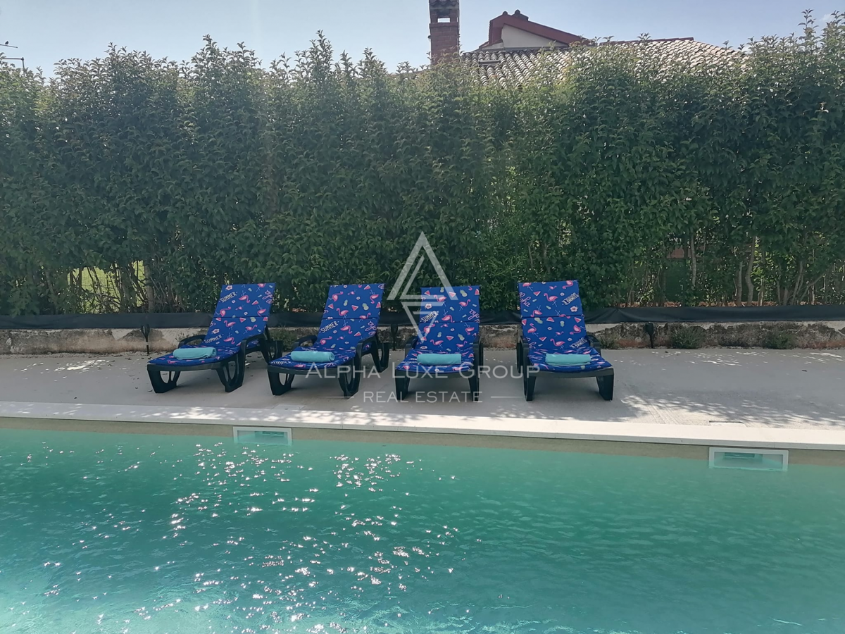 Istria, Poreč: Casa moderna con piscina e mare