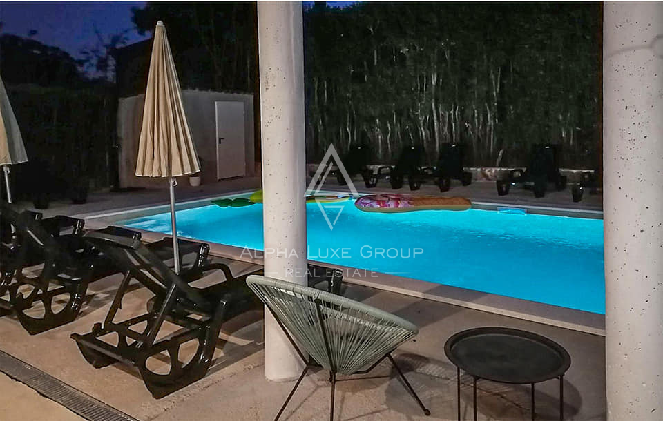 Istria, Poreč: Casa moderna con piscina e mare