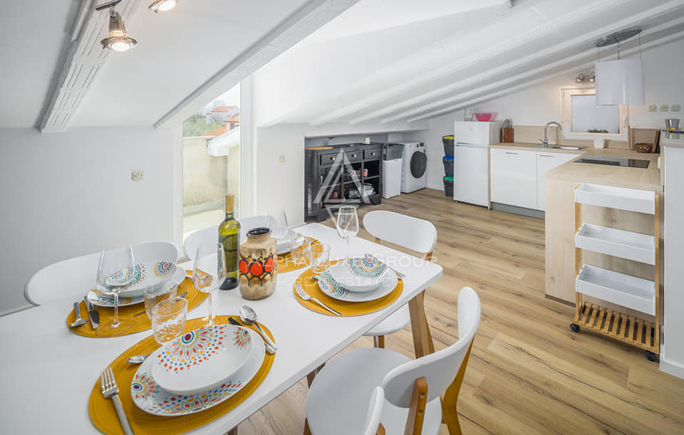 Istria, Poreč: Casa moderna con piscina e mare