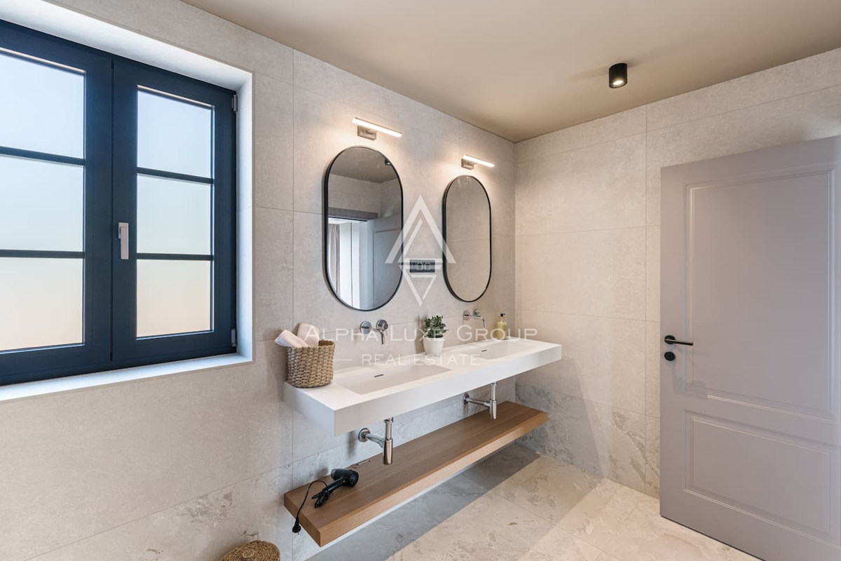 Istria, Parenzo: Villa di lusso con pool e mare