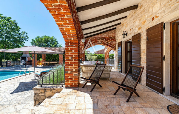 Istria, Višnjan: Villa in pietra con piscina e privacy