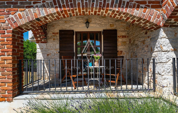 Istria, Višnjan: Villa in pietra con piscina e privacy