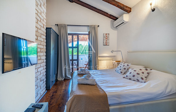 Istria, Višnjan: Villa in pietra con piscina e privacy