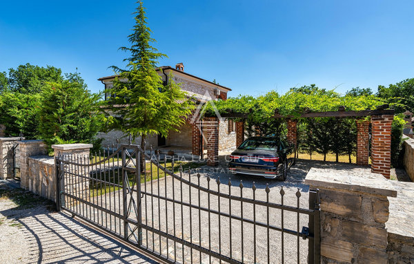 Istria, Višnjan: Villa in pietra con piscina e privacy