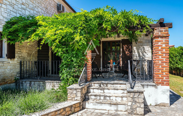 Istria, Višnjan: Villa in pietra con piscina e privacy